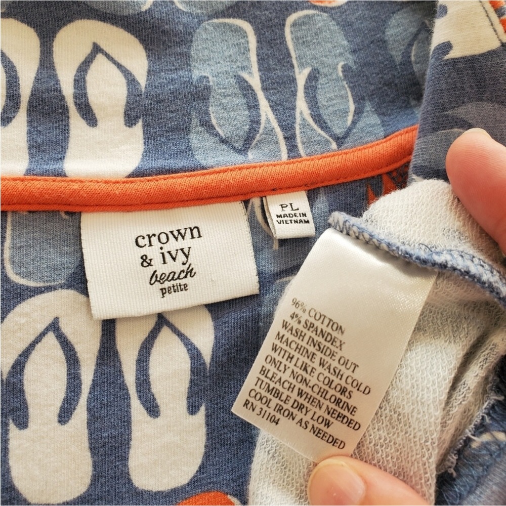 HOST PICK 🎉🎉CROWN & IVY Beach “Shore Thing” Flip Flop 1/2 zip pullover Size LP - Picture 4 of 8